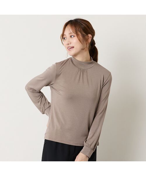 Liliane Burty ECLAT（Sサイズ） / リリアンビューティ エクラ カットソー | 【洗える】吸湿発熱ハイネックTシャツ（ライトブラウン）