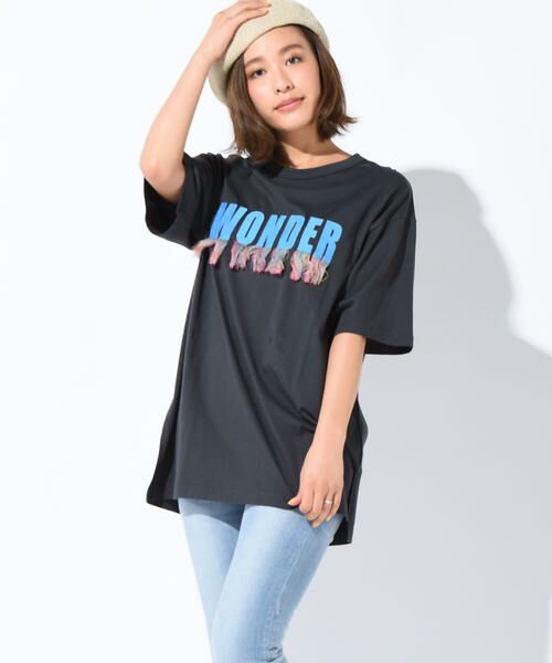 セール フリンジwonderロゴ刺繍tシャツ カットソー Lipstar リップスター ファッション通販 タカシマヤファッションスクエア