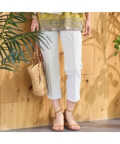 ■商品紹介■<br><b>【S～LLサイズ展開】【洗える】</b><br><font color='#0063B1'>◆春夏に嬉しいドライな穿き心地のクロップドパンツ◆<br></font><br>汗を素早く吸収拡散させることで、衣類内を快適に保つ素材をセレクト。<br>接触冷感性がありドライで涼やかな穿き心地が特徴です。<br><br>縦のピンタックで足を真っすぐ綺麗に魅せてくれるクロップドパンツ。<br>ウエストは総ゴムで快適です。ラクに穿けてきれいに見える、大人に嬉しいパンツですね。<br><br>足首を華奢に見せてくれる裾スリットいり。<br><br>定番のベージュ・ブラックと、きれいなグリーンの3色展開です。<br><br>・手洗い可<br><br>【モデル身長166cm】<br><br><b>※Sサイズは一部店舗とオンラインショップ限定です</b><br><br><br>■コーディネート■<br>カジュアルにもエレガントにも活躍するパンツです。<br>ラフにTシャツと着たり、ワンピースの下に合わせても素敵ですね。<br><br><br>■商品特性■<br>素材の厚さ：やや薄い<br>素材の透け感：透けない<br>素材の光沢：光沢がない<br>素材の伸縮性：ある<br>裏地仕様：裏なし<br>ウエスト仕様：総ゴム仕様（ファスナー開きなし）<br>前ポケットあり<br>裾スリットあり<br><br><br>■コンセプト■<br>旬なデザイン、素材を使ったトレンドアイテムから上質で高級感溢れるエレガンスアイテムまでを揃えたタウンコーディネートブランド。<br><br>＊撮影環境により光の当たり具合で色味が違って見える場合があります。<br>＊商品画像はサンプルのため、色味やサイズ、プリント位置、仕様などに変更がある場合があります。<br>＊取扱い表示をご確認の上、着用をお願いします。<BR>