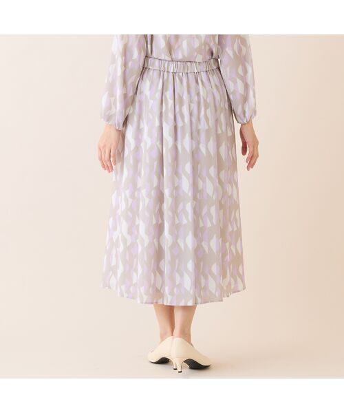 LOBJIE / ロブジェ ミニ・ひざ丈スカート | 【洗える・セットアップ可】幾何柄フレアスカート | 詳細2