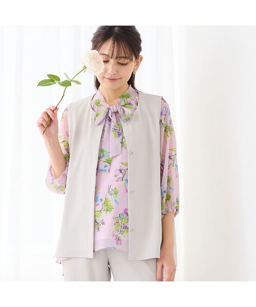 LOBJIE / ロブジェ ベスト | 【洗える・吸水速乾・セットアップ可】ストレッチツイルノーカラージレ（ベージュ）