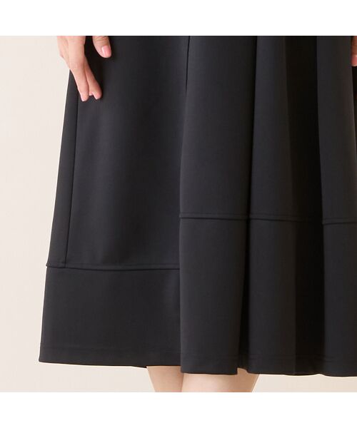 LOBJIE / ロブジェ ミニ丈・ひざ丈ワンピース | 【洗える】タックデザインワンピース | 詳細4