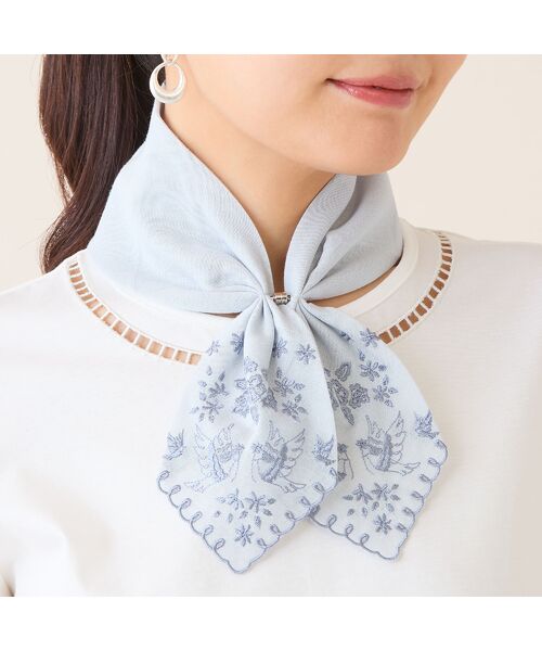 LOBJIE / ロブジェ バンダナ・スカーフ | 【マグネットつき】スカラップ刺繍コットンスカーフ（ブルー）
