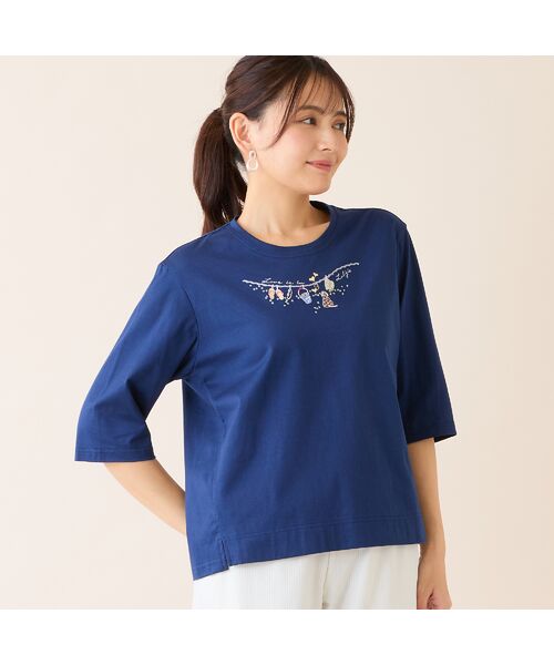 LOBJIE / ロブジェ カットソー | 【洗える・綿100%・日本製】モチーフ刺繍Tシャツ（ダークブルー）