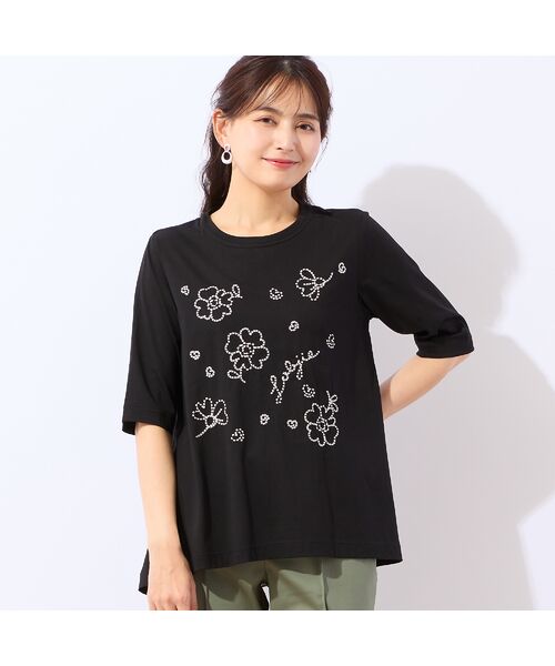 LOBJIE / ロブジェ カットソー | 【洗える・綿100%】花刺繍AラインTシャツ(ブラック)