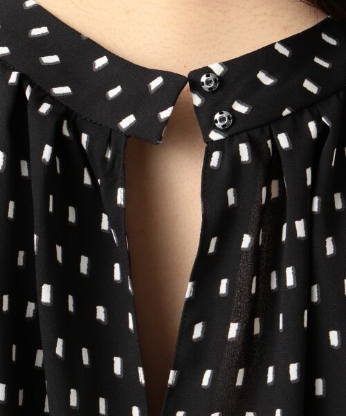 L size ONWARD(大きいサイズ) / エルサイズオンワード トップス | 【新型登場】Back Satin Amunzen ハイネック ブラウス | 詳細3