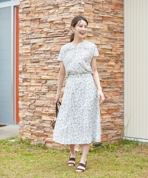 L size ONWARD(大きいサイズ) / エルサイズオンワード ミニ・ひざ丈スカート | 【洗える】ポリエステルデシン更紗プリント スカート | 詳細1