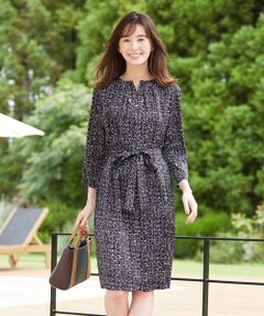 L size ONWARD(大きいサイズ) / エルサイズオンワード ドレス | ピーチサテン幾何プリント ワンピース