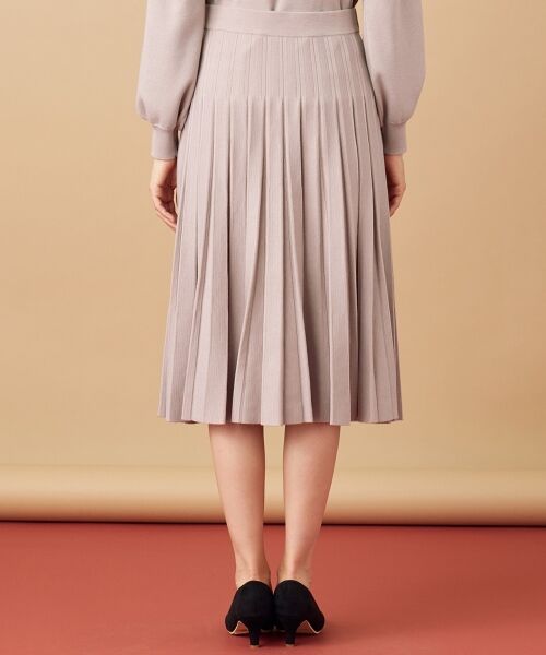 L size ONWARD(大きいサイズ) / エルサイズオンワード ミニ・ひざ丈スカート | 【ウェーブ＆ナチュラルさんにおすすめ】骨格タイプ別マーメイド スカート | 詳細4