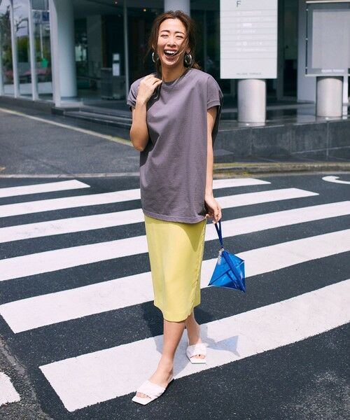 L size ONWARD(大きいサイズ) / エルサイズオンワード ミニ・ひざ丈スカート | 【マガジン掲載】 Fluid Back Satin ドロスト スカート(番号CK32) | 詳細2