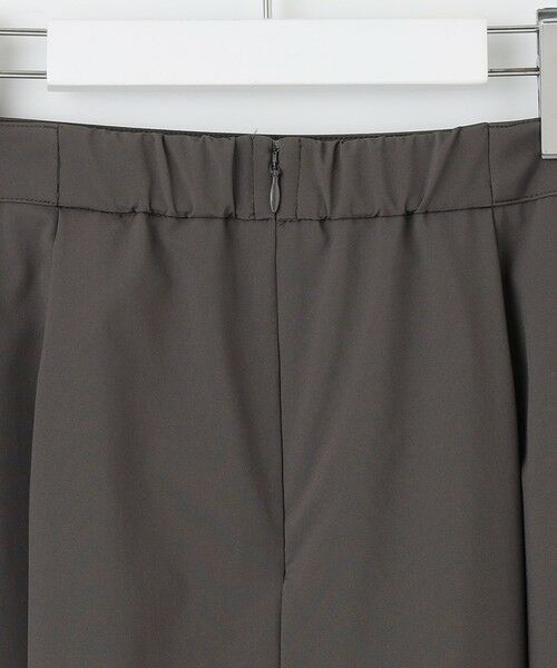 L size ONWARD(大きいサイズ) / エルサイズオンワード ミニ・ひざ丈スカート | 【洗える】SOLO ECOタフタ タック スカート | 詳細9