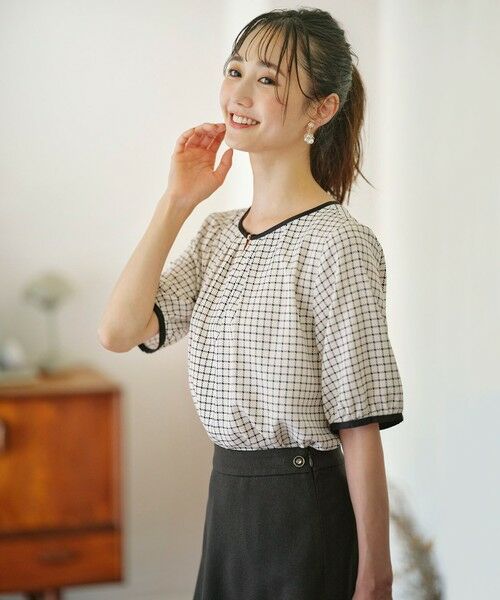 L size ONWARD(大きいサイズ) / エルサイズオンワード シャツ・ブラウス | 【洗える】 バイカラータック ブラウス | 詳細11