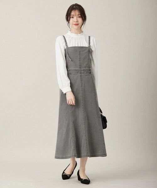 ライトデニムのワンピース デザインステッチライトデニムワンピース / ワンピース