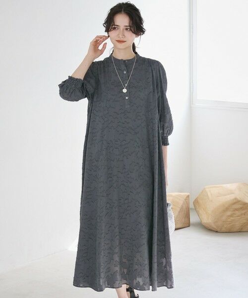 L size ONWARD(大きいサイズ)/エルサイズオンワード 【SLOW/一部店舗限定】コットンジャカード ワンピース グレー系 44 L size ONWARD(大きいサイズ)/エルサイズオンワード 【SLOW/一部店舗限定】コットンジャカード ワンピース グレー系 44