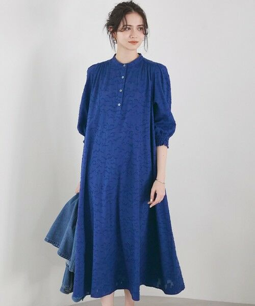 L size ONWARD(大きいサイズ)/エルサイズオンワード 【SLOW/一部店舗限定】コットンジャカード ワンピース ブルー系 46 L size ONWARD(大きいサイズ)/エルサイズオンワード 【SLOW/一部店舗限定】コットンジャカード ワンピース ブルー系 46