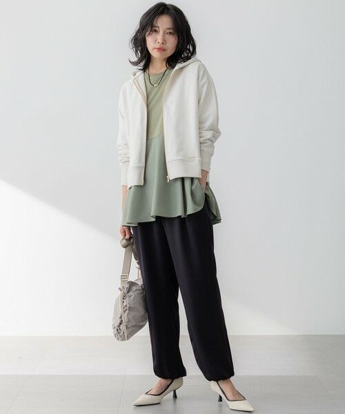 L size ONWARD(大きいサイズ) / エルサイズオンワード その他パンツ | 【防シワ性/吸水速乾】ジョーゼットサテン ジョグパンツ | 詳細2