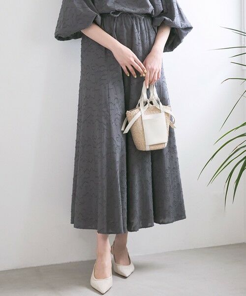 L size ONWARD(大きいサイズ)/エルサイズオンワード 【SLOW/一部店舗限定】コットンジャカード スカート グレー系 44 L size ONWARD(大きいサイズ)/エルサイズオンワード 【SLOW/一部店舗限定】コットンジャカード スカート グレー系 44
