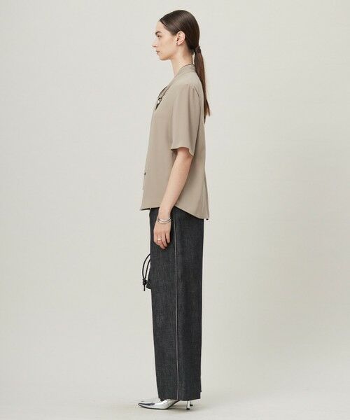 L size ONWARD(大きいサイズ) / エルサイズオンワード シャツ・ブラウス | 【人気のため新色追加・接触冷感・UVケア・洗える】BackSatinAmunzen 5分袖配色ボウタイブラウス | 詳細4