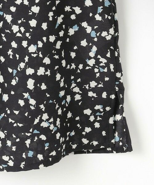 L size ONWARD(大きいサイズ) / エルサイズオンワード シャツ・ブラウス | 【洗える】スパンローンフラワープリント クルーネック ブラウス | 詳細11