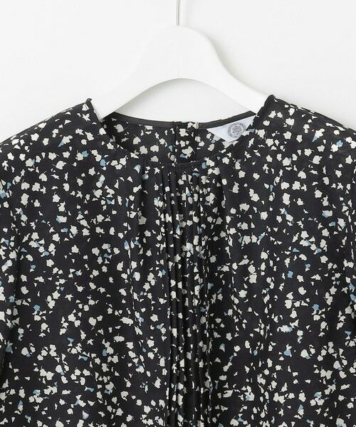 L size ONWARD(大きいサイズ) / エルサイズオンワード シャツ・ブラウス | 【洗える】スパンローンフラワープリント クルーネック ブラウス | 詳細8