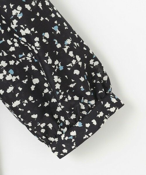 L size ONWARD(大きいサイズ) / エルサイズオンワード シャツ・ブラウス | 【洗える】スパンローンフラワープリント クルーネック ブラウス | 詳細9