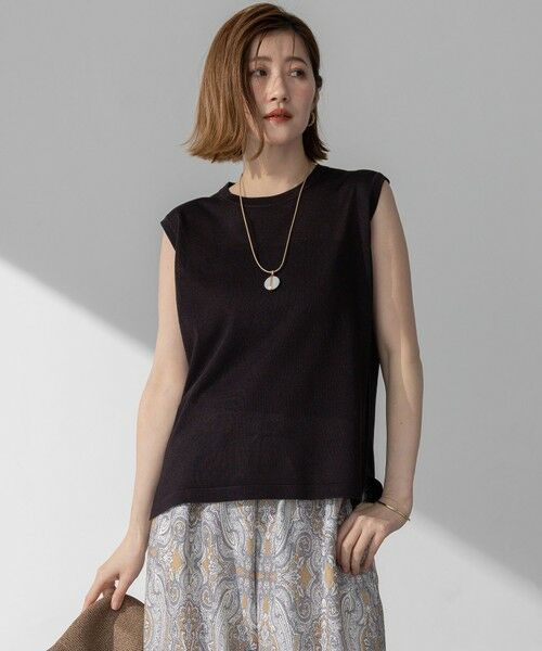 L size ONWARD(大きいサイズ)/エルサイズオンワード 【CanCam10月号掲載/新色追加】シャイニーシアー ノースリーブ ニット ダークブラウン系 48