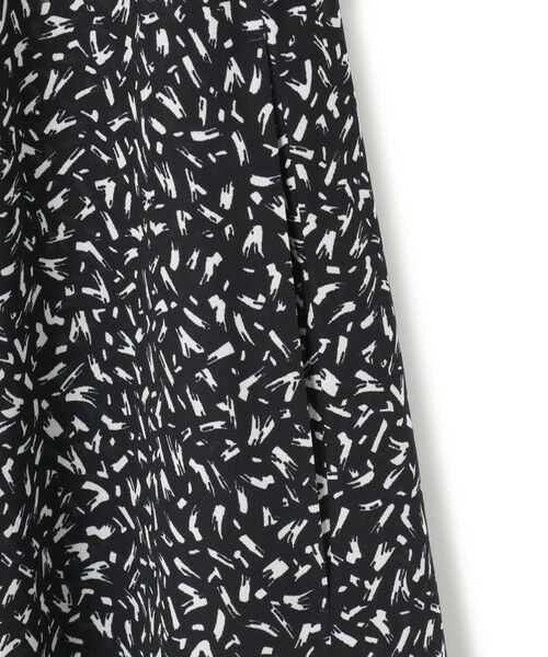 L size ONWARD(大きいサイズ) / エルサイズオンワード ロング・マキシ丈ワンピース | 【接触冷感/吸水速乾/洗える】ペインティングプリント ワンピース | 詳細10