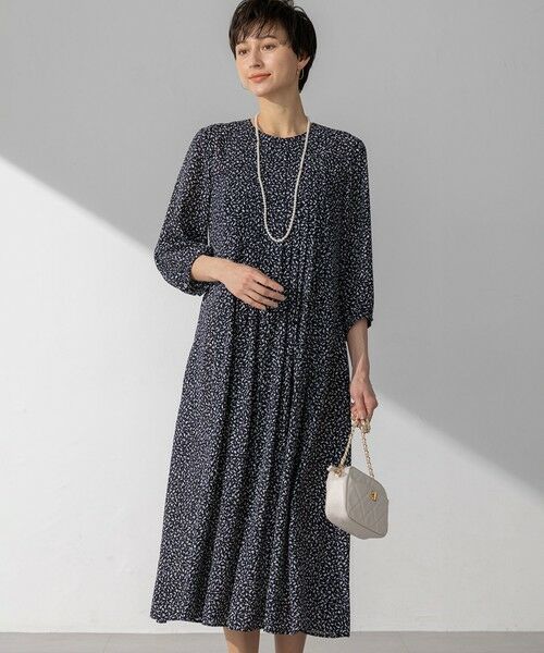 L size ONWARD(大きいサイズ) / エルサイズオンワード ロング・マキシ丈ワンピース | 【接触冷感/吸水速乾/洗える】ペインティングプリント ワンピース(ネイビープリント)