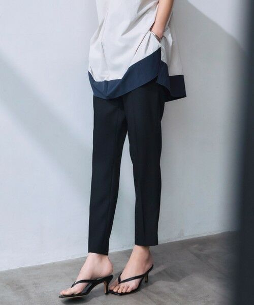L size ONWARD(大きいサイズ)/エルサイズオンワード 【UVケア・速乾・洗える】 FluidBackSatin ドロストパンツ ブラック系 42 L size ONWARD(大きいサイズ)/エルサイズオンワード 【UVケア・速乾・洗える】 FluidBackSatin ドロストパンツ ブラック系 42