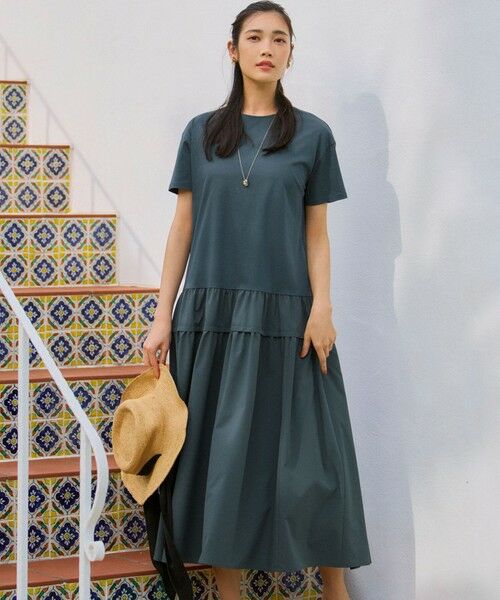 L size ONWARD(大きいサイズ)/エルサイズオンワード 【撥水加工/汗シミ防止/洗える】ティアードデザイン マルチワンピース ダークグリーン系 44