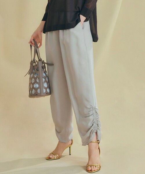 L size ONWARD(大きいサイズ)/エルサイズオンワード 【接触冷感/洗える】フィブリルツイル シャーリング パンツ ベージュ系 48