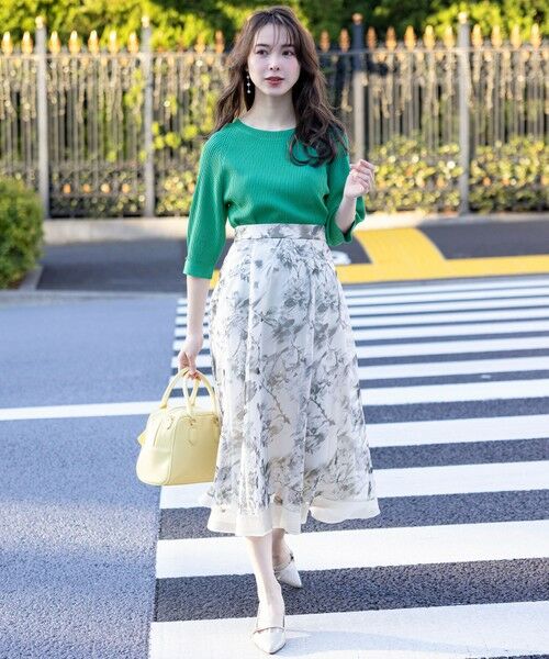 L size ONWARD(大きいサイズ) / エルサイズオンワード ミニ・ひざ丈スカート | 【WEB・一部店舗限定】ハッチングフラワープリント スカート | 詳細5