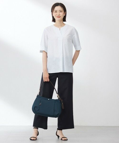 L size ONWARD(大きいサイズ) / エルサイズオンワード シャツ・ブラウス | 【洗える】BEZ 空羽ストライプ クルーネック ブラウス | 詳細1