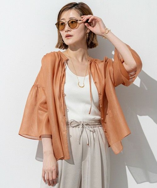 L size ONWARD(大きいサイズ)/エルサイズオンワード 【洗える】ソフトシアーフィルム ギャザー ブラウス ライトオレンジ系 44