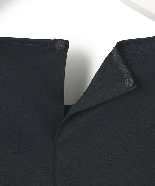 L size ONWARD(大きいサイズ) / エルサイズオンワード カットソー | 【Lサイズ限定/洗える】スカーフプリントコンビ バックフレア カットソー | 詳細9