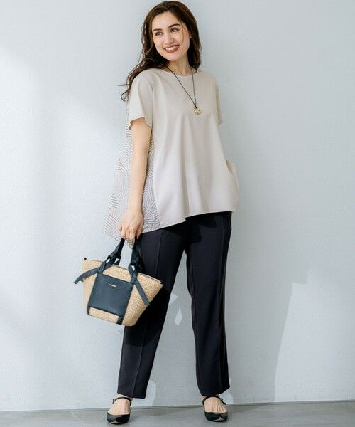 L size ONWARD(大きいサイズ) / エルサイズオンワード カットソー | 【Lサイズ限定/洗える】スカーフプリントコンビ バックフレア カットソー | 詳細11