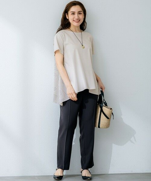 L size ONWARD(大きいサイズ) / エルサイズオンワード カットソー | 【Lサイズ限定/洗える】スカーフプリントコンビ バックフレア カットソー | 詳細12