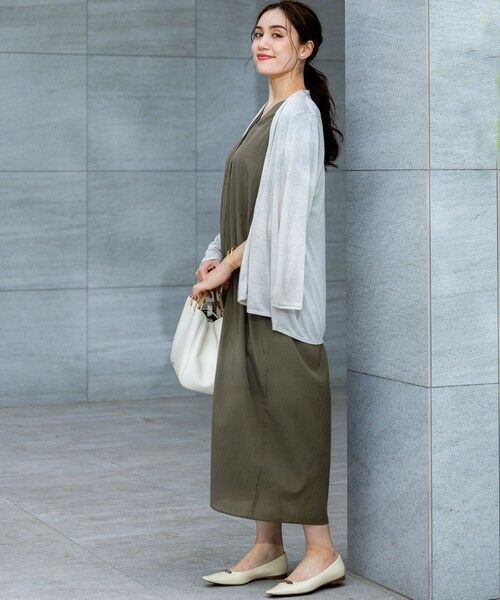 L size ONWARD(大きいサイズ) / エルサイズオンワード ロング・マキシ丈ワンピース | 【Lサイズ限定/接触冷感/速乾性/洗える】エアリーブライトローン Vネックワンピース | 詳細3