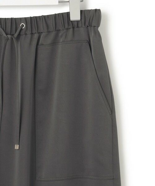 L size ONWARD(大きいサイズ) / エルサイズオンワード ミニ・ひざ丈スカート | 【撥水加工/洗える】スムースサテン Iライン スカート | 詳細15