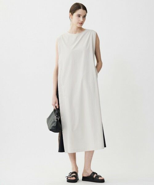 L size ONWARD(大きいサイズ) / エルサイズオンワード ロング・マキシ丈ワンピース | 【接触冷感・UVカット・洗える】RENUソフトタイプライター バイカラーワンピース | 詳細1