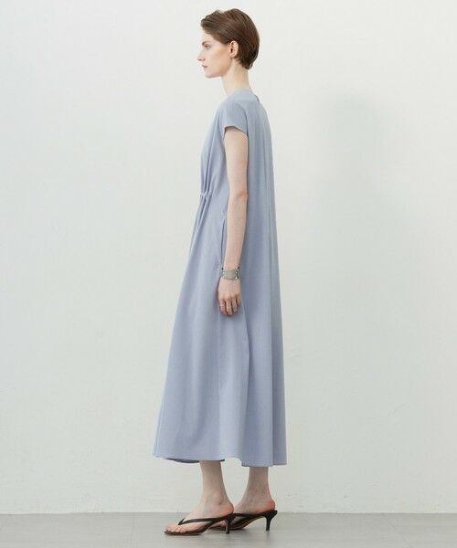 L size ONWARD(大きいサイズ) / エルサイズオンワード ロング・マキシ丈ワンピース | 【ASUMI・MANAMIコラボ 丈が選べる】タックデザインワンピース | 詳細3