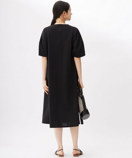 L size ONWARD(大きいサイズ) / エルサイズオンワード ロング・マキシ丈ワンピース | 【接触冷感・UVカット・吸水速乾・抗菌防臭・洗える】ハイカウントモクロディ ワンピース | 詳細13