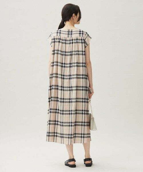 L size ONWARD(大きいサイズ) / エルサイズオンワード ロング・マキシ丈ワンピース | 【カタログ掲載・洗える】シアーブライトチェック ワンピース | 詳細3