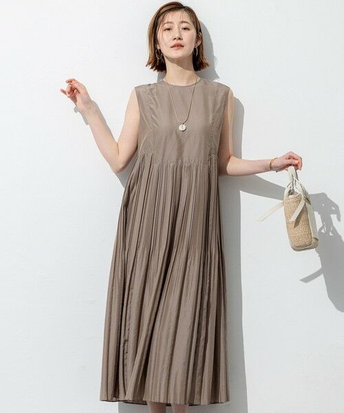 L size ONWARD(大きいサイズ) / エルサイズオンワード ロング・マキシ丈ワンピース | 【洗える】プリーツコンビ ワンピース(モカ系)
