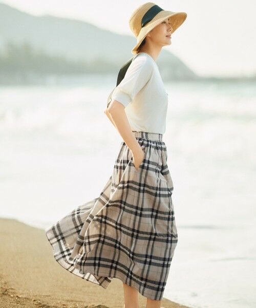 L size ONWARD(大きいサイズ) / エルサイズオンワード ミニ・ひざ丈スカート | 【カタログ掲載・洗える】シアーブライトチェック スカート | 詳細1