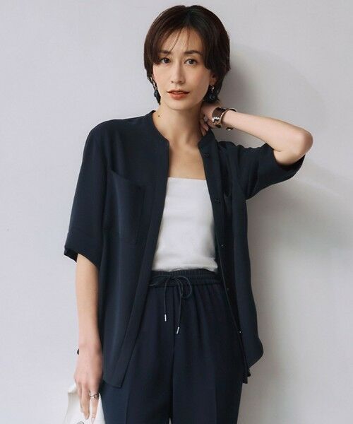 L size ONWARD(大きいサイズ)/エルサイズオンワード 【UVカット・防シワ・洗える】ライトダブルクロス バンドカラーブラウス ネイビー系 44