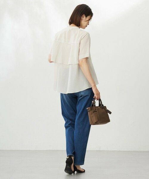 L size ONWARD(大きいサイズ) / エルサイズオンワード シャツ・ブラウス | 【WEB限定カラーあり・洗える・速乾・接触冷感】リライムライトローン バックフリル ブラウス | 詳細6