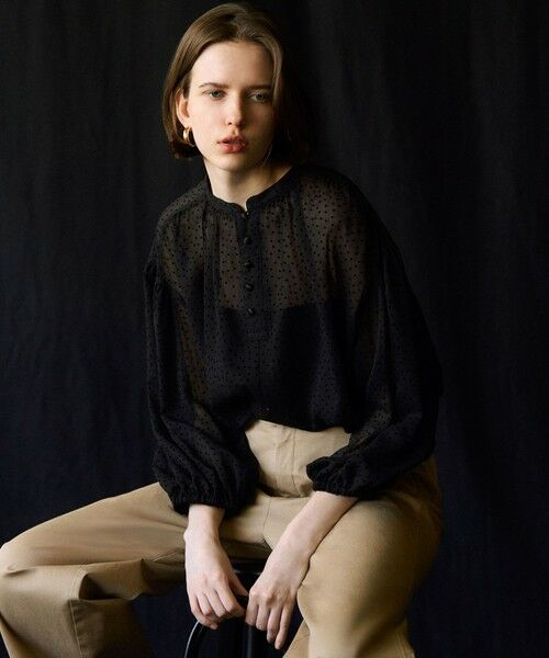 L size ONWARD(大きいサイズ)/エルサイズオンワード 【洗える】ドットフロッキー ボリュームスリーブ ブラウス ブラック系 48