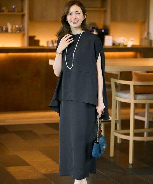 L size ONWARD(大きいサイズ) / エルサイズオンワード ロング・マキシ丈ワンピース | 【一部店舗限定/UVカット/洗える】ライトウェイトツイル ケープ付き ワンピース(ブラック系)