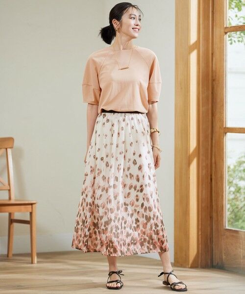 L size ONWARD(大きいサイズ) / エルサイズオンワード ミニ・ひざ丈スカート | 【洗える】グラデーションペタルプリント スカート | 詳細2